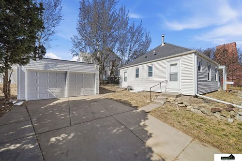 1901 S 28th St, Lincoln, NE, 68502-3206 | Card Image