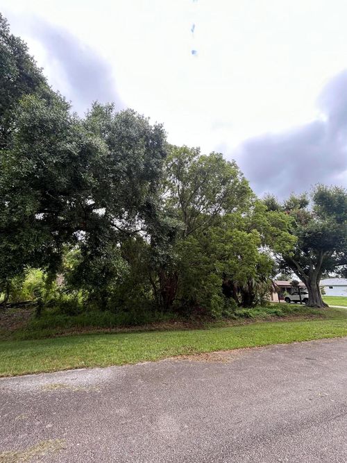 7802 Pacific Ave, Fort Pierce, FL, 34951-2713 | Card Image