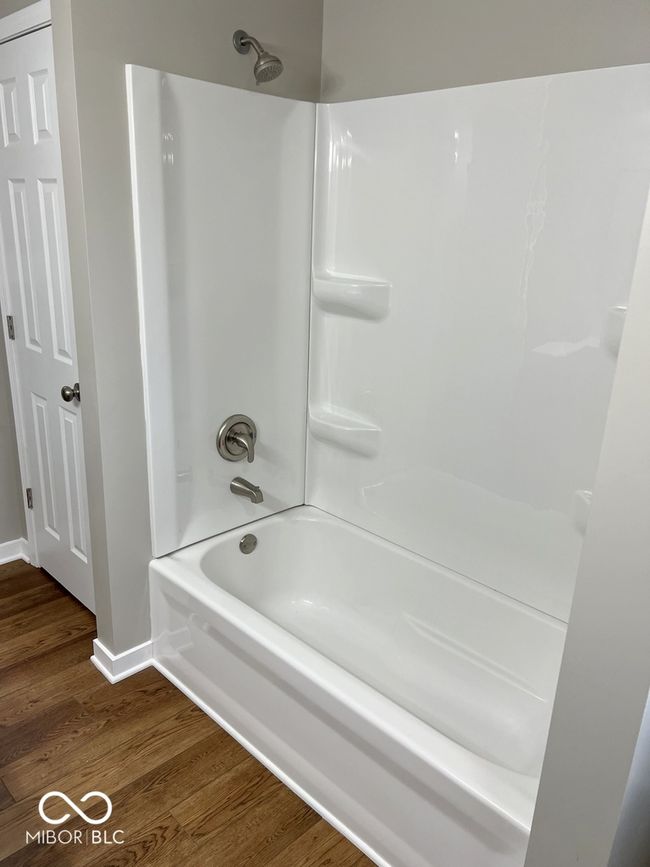 Bathtub in hall bath | Image 29