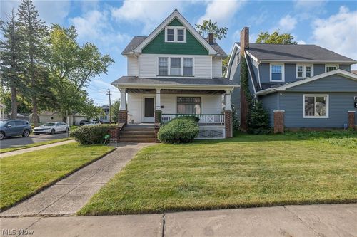 9820 Robinson Ave, Garfield Heights, OH, 44125-1537 | Card Image