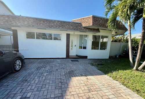 1-716 Ne 7th St, Hallandale Beach, FL, 33009-3543 | Card Image