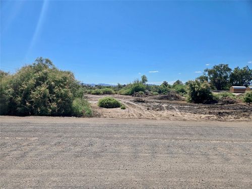 8923 S Mountain View Rd, Mohave Valley, AZ, 86440-9361 | Card Image