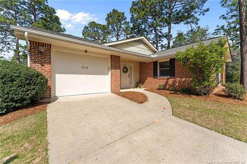 210 Pinehurst Trace Dr, Pinehurst, NC, 28374-8118 | Card Image