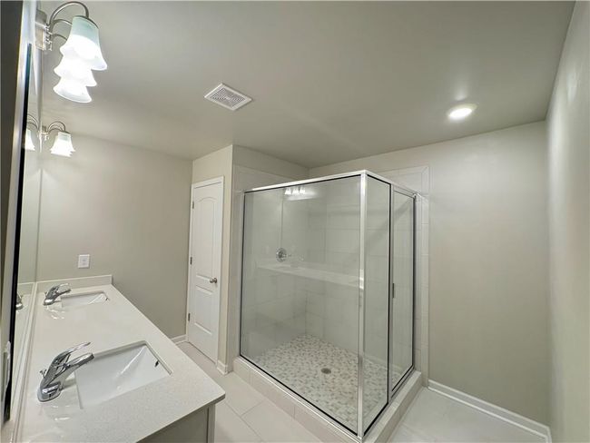 5576 Rockfern Dr, Townhouse with 3 bedrooms, 3 bathrooms and 4 parking in Lilburn GA | Image 14