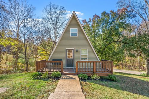 389 Harper Rd, Clarksville, TN, 37043-6221 | Card Image