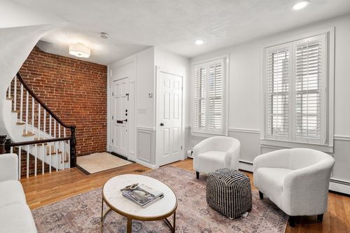 22 Shawmut St, Boston, MA, 02116-5408 | Card Image