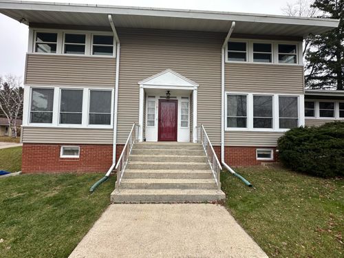 1011 Richards Ave, Watertown, WI, 53094-5026 | Card Image