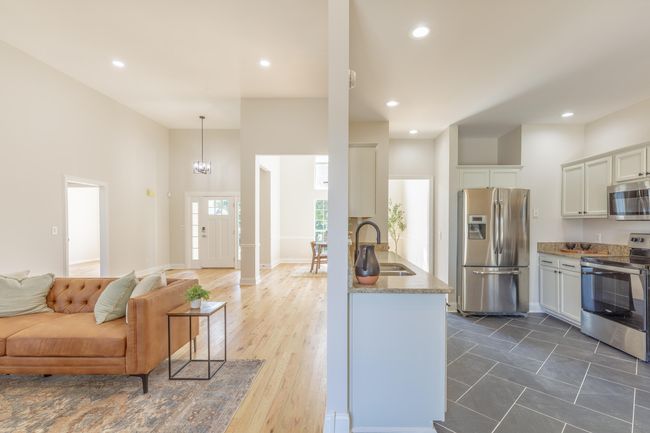 2001 Hamilton Brow Path, House other with 3 bedrooms, 2 bathrooms and null parking in Chattanooga TN | Image 9