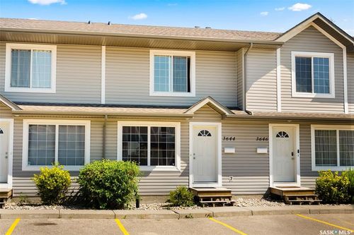 3644 7th Ave E, Regina, SK, S4N7R4 | Card Image