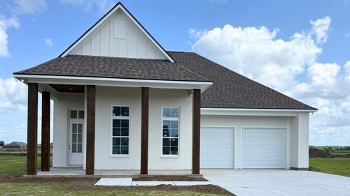 136 Stella Dr, Thibodaux, LA, 70301-5657 | Card Image