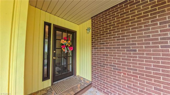 3740 Worrell Dr, House other with 3 bedrooms, 2 bathrooms and null parking in Tobaccoville NC | Image 11