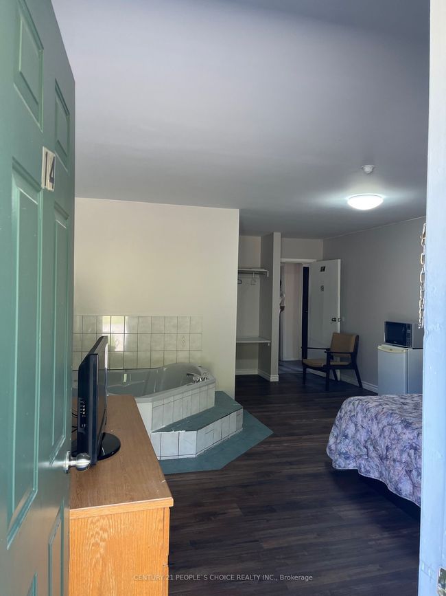 127 Front St, Home with 0 bedrooms, 18 bathrooms and null parking in Spanish ON | Image 17