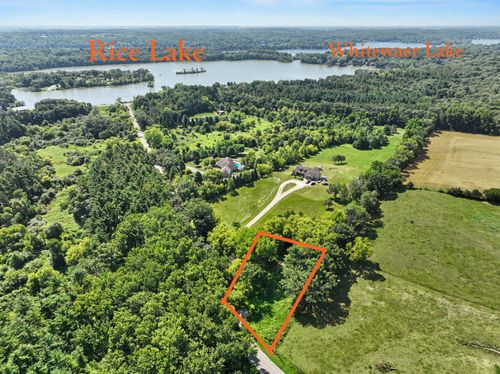 W8191 Clover Valley Rd, Whitewater, WI, 53190-4203 | Card Image