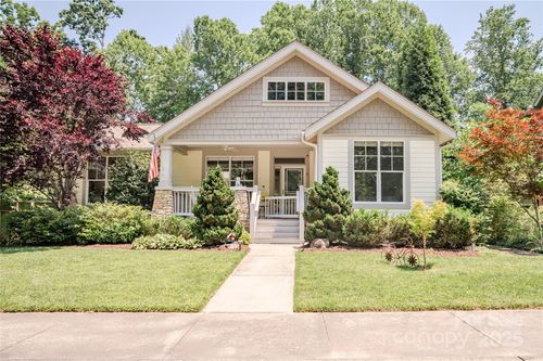 89 Covered Bridge Dr, Flat Rock, NC, 28731-7606 | Card Image
