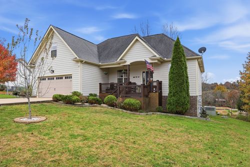 205 Stephen St, Dickson, TN, 37055-3983 | Card Image