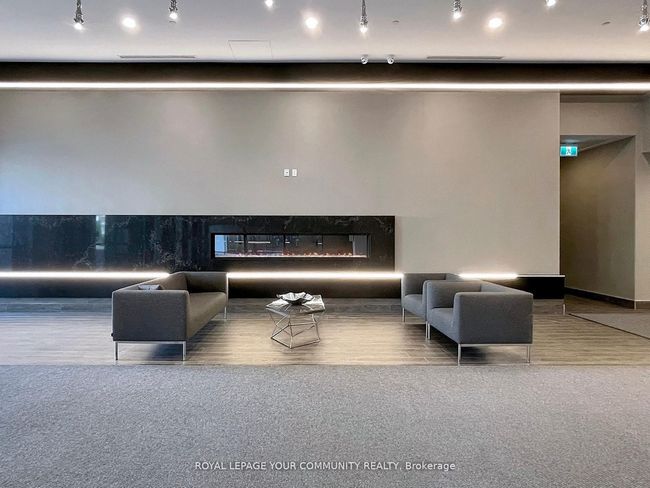 525 - 8 Trent Ave, Condo with 0 bedrooms, 1 bathrooms and null parking in Toronto ON | Image 11