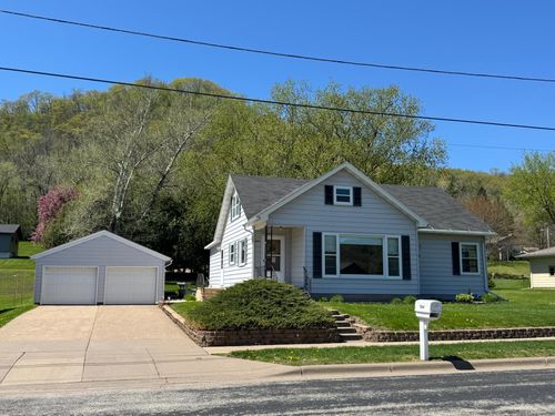 201 Broadway St, Rollingstone, MN, 55969-9757 | Card Image