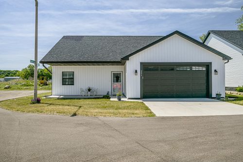 201 Boann Ter, Belleville, WI, 53508-9199 | Card Image