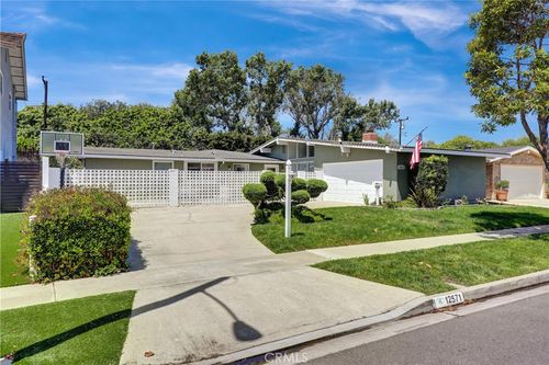 12571 Martha Ann, Los Alamitos, CA, 90720 | Card Image
