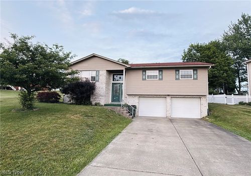 531 Della Dr, Bloomingdale, OH, 43910-7725 | Card Image
