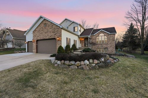 1237 Mockingbird Lane, Sun Prairie, WI, 53590 | Card Image