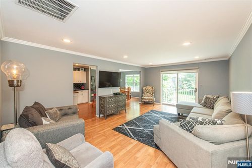4 Katie Court, East Hanover Twp, NJ, 07936 | Card Image