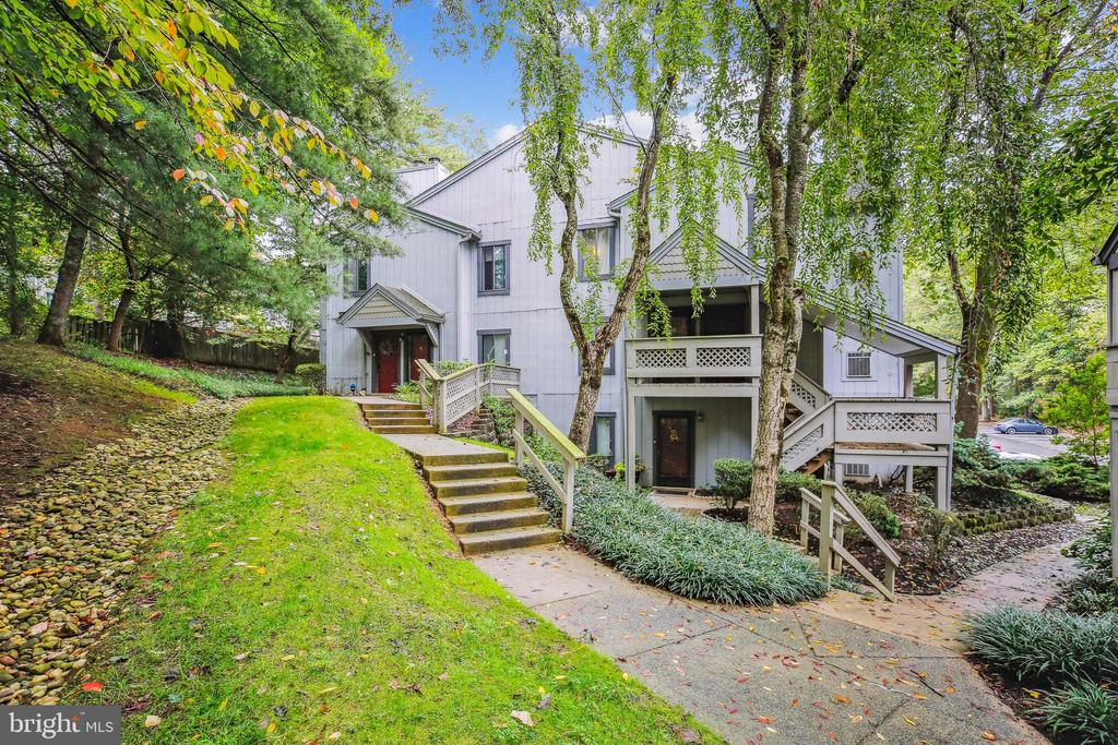 Windbrooke Cir, Gaithersburg, MD 20879