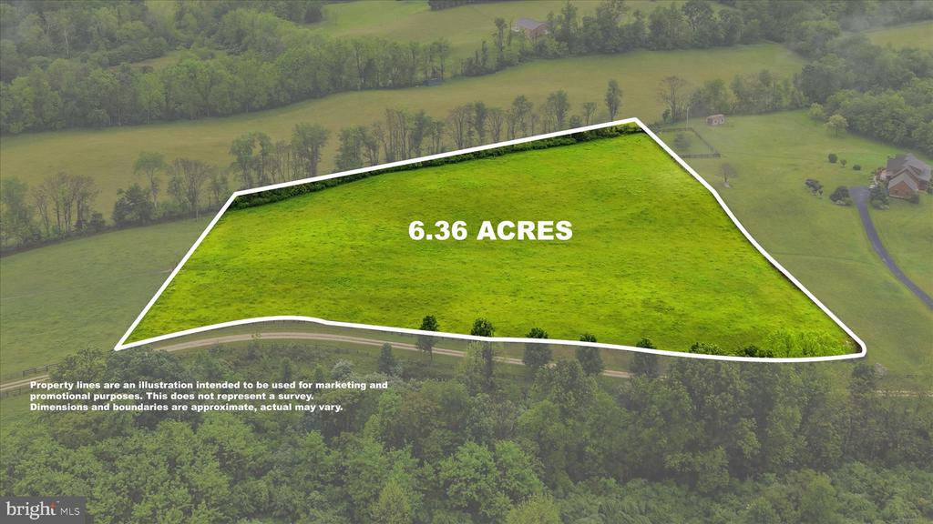 Land in BENTONVILLE