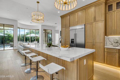 10671 E Caribbean Ln, Scottsdale, AZ, 85255-8545 | Card Image