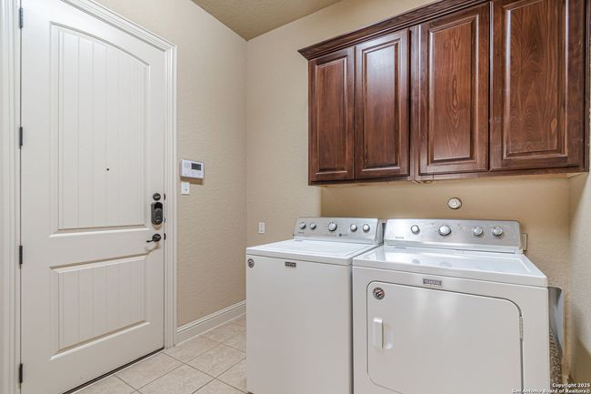 27038 Sable Run, House other with 5 bedrooms, 4 bathrooms and null parking in Boerne TX | Image 15