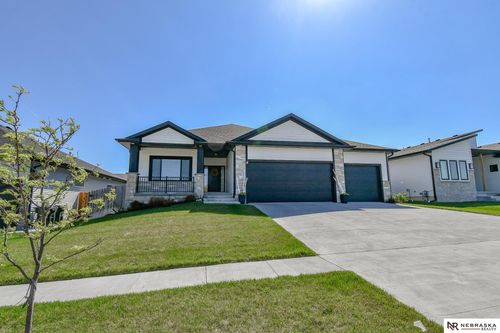 1010 N 104 Street, Lincoln, NE, 68527 | Card Image