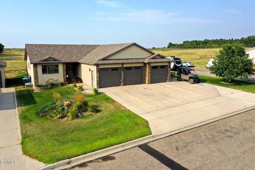 6260 28th Ave Se, Lincoln, ND, 58504-9314 | Card Image