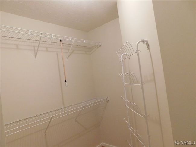 Primary Closet | Image 14