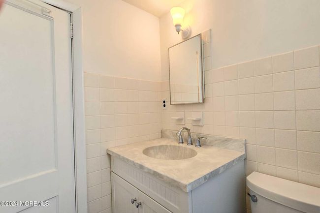 113 New Brunswick Ave, Home with 6 bedrooms, 3 bathrooms and null parking in Lavallette NJ | Image 18
