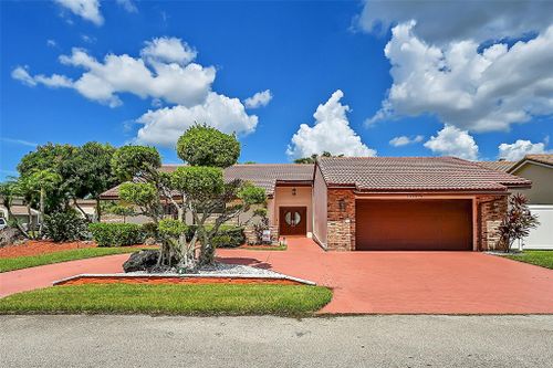 7400 Corkwood Cir, Tamarac, FL, 33321 | Card Image