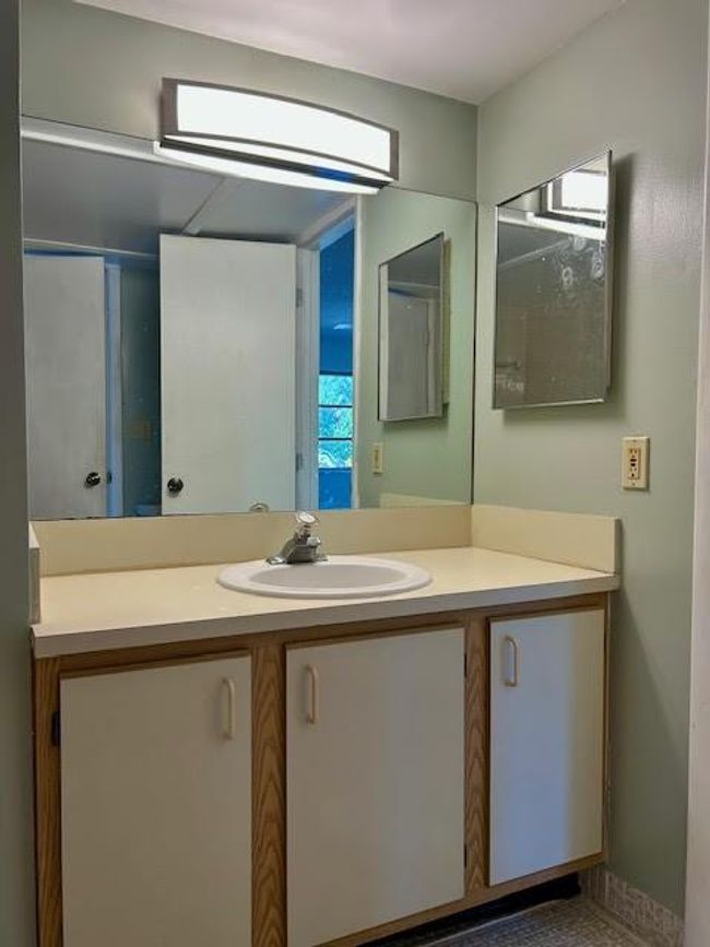 APT-110H - 1920 Ne 1 St Ter, Condo with 1 bedrooms, 1 bathrooms and null parking in Wilton Manors FL | Image 24