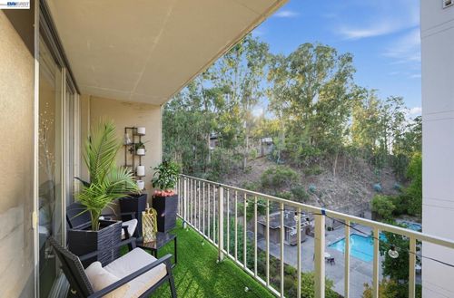 4824-400 Davey Glen Rd, Belmont, CA, 94002-2118 | Card Image