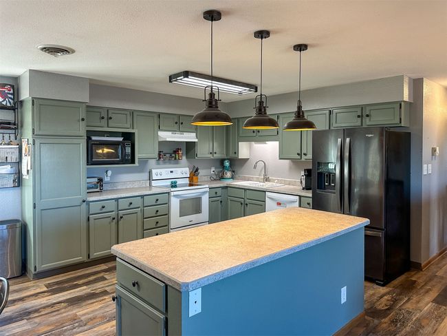 Kitchen | Image 7