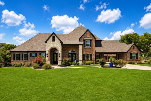 9516 Park Dr, Fort Worth, TX, 76179-5220 | Card Image