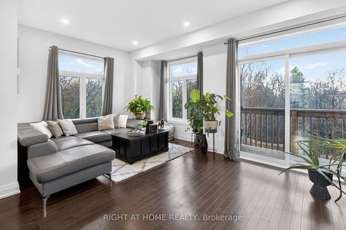 1802 Mitoff Pl, Mississauga, ON, L4W0E8 | Card Image