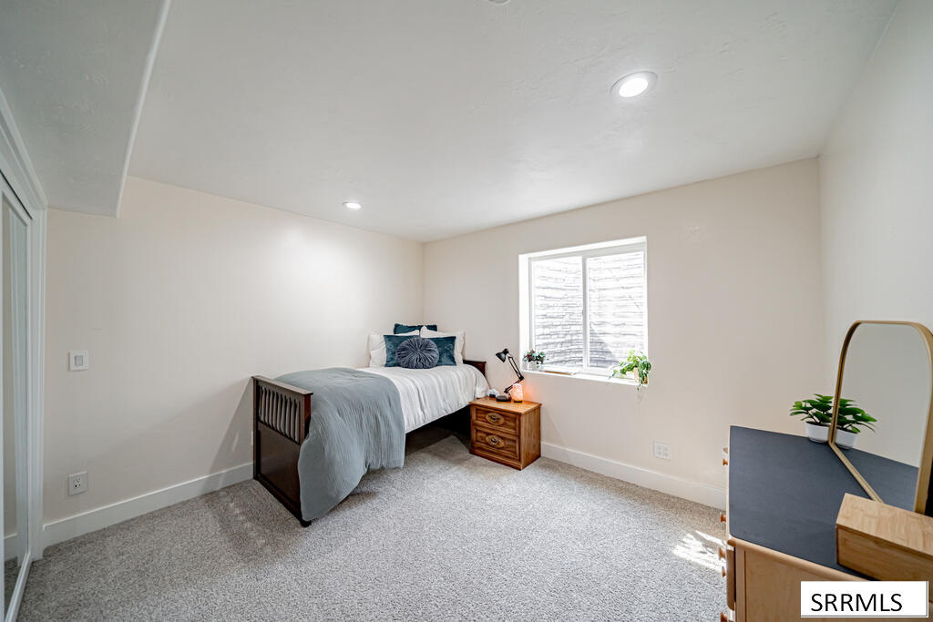 Residential in Iona 3