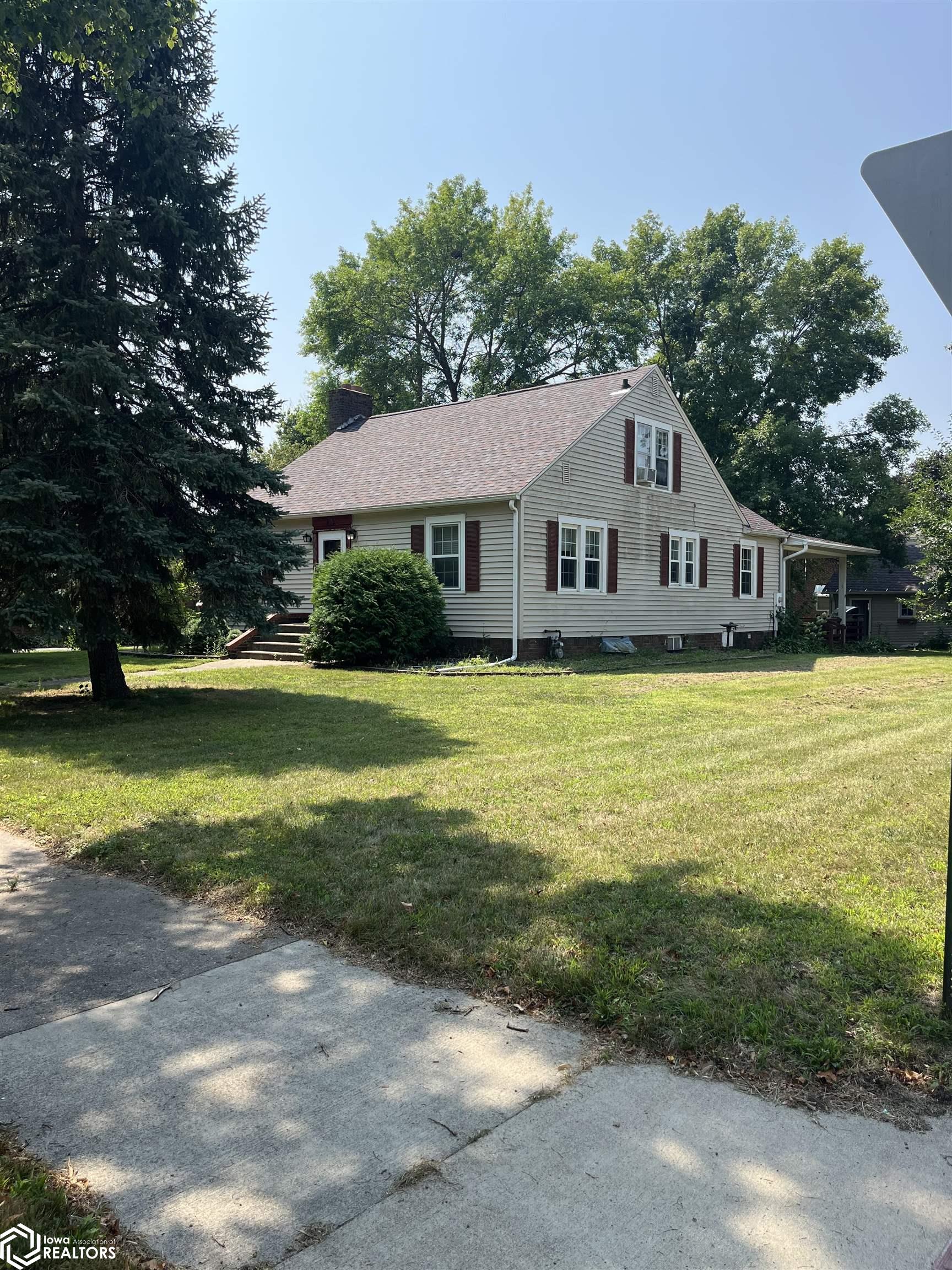 Taft St, Humboldt, IA 50548