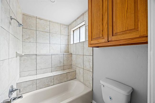 8803 Enchanted Forest Dr, House other with 3 bedrooms, 2 bathrooms and 2 parking in Houston TX | Image 21