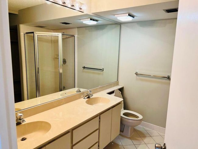 APT-102 - 2441 Village Blvd, Condo with 2 bedrooms, 2 bathrooms and null parking in West Palm Beach FL | Image 10
