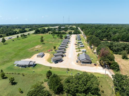 1500 E 2080 Rd, Hugo, OK, 74743 | Card Image