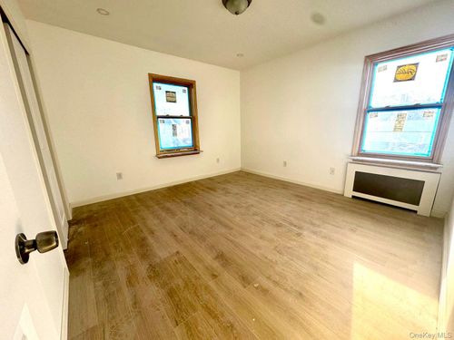 2fl-63 Fitchett St, Rego Park, NY, 11374-4830 | Card Image