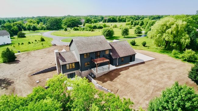 552 S Stocks Rd, House other with 4 bedrooms, 4 bathrooms and null parking in Summit WI | Image 59