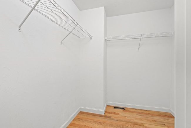 E - 4 Strawberry Ln, Condo with 2 bedrooms, 3 bathrooms and 1 parking in Hudson MA | Image 13