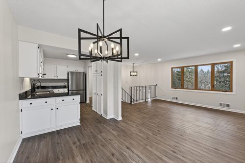 2876 Castleford Ct, Saint Paul, MN, 55125-3598 | Card Image