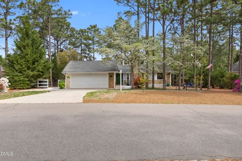 6-17 Coldstream Ln, Pinehurst, NC, 28374-6864 | Card Image